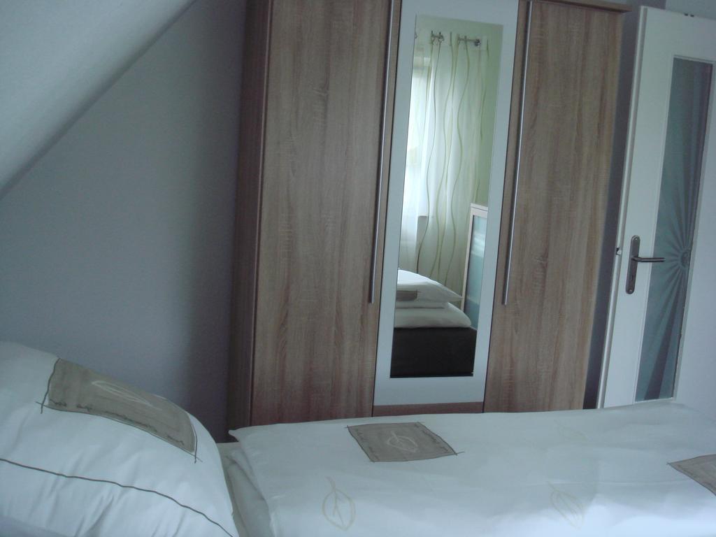 Ferien- Messewohnung Naehe Koeln-Messe Flughafen Bonn เริสราท ภายนอก รูปภาพ